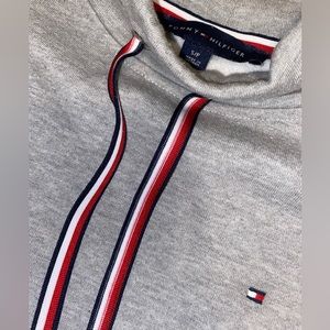 Tommy Hilfiger cropped high neck sweatshirt, size S